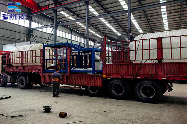 ѭ�h(hu��n)ˮ�Ԅ�(d��ng)��ˎ�b�ã����I(y��)��ˮ������蹸������APH�����B͸��ˮ̎����ˎ�O(sh��)��S�ң��ӹ��D